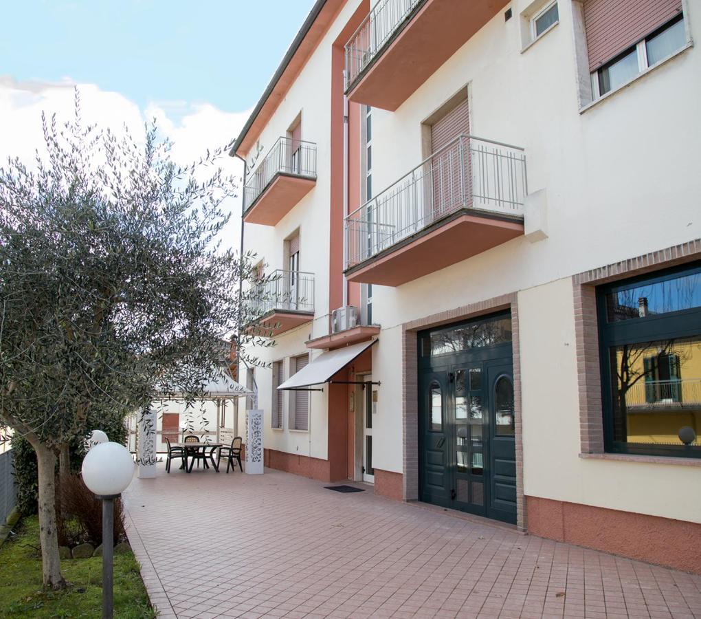 Hotel Lidia Mergo Экстерьер фото